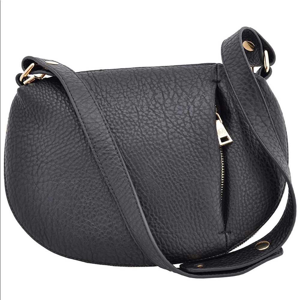 New Black Handbag NWT